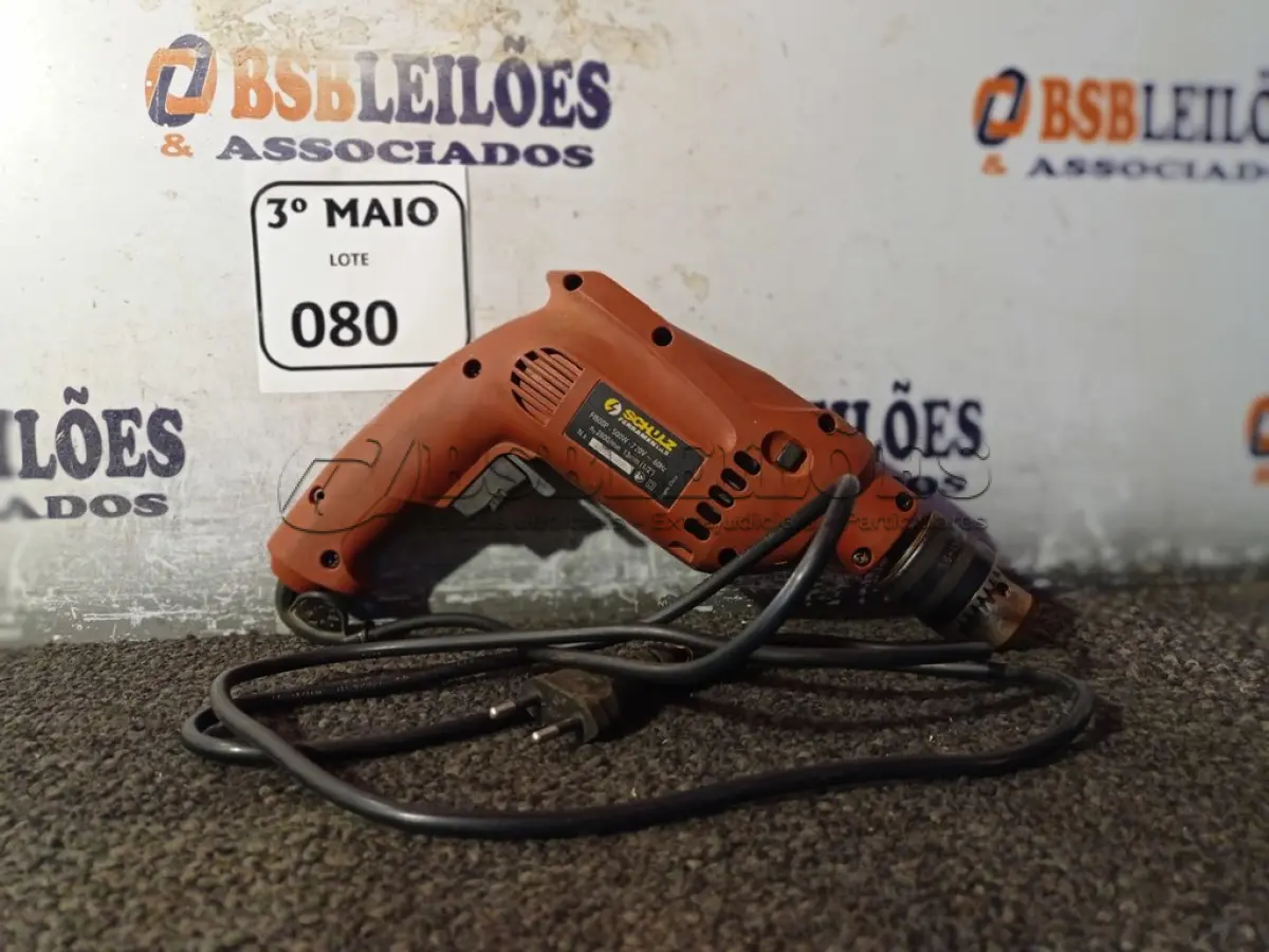 LOTE 080 - 01 PARAFUSADEIRA/FURADEIRA MARCA SCHUZ 220V. (NO ESTADO) ATENÇÃO! FAZER A VISITAÇÃO ANTES DE ARREMATAR, NÃO SABEMOS SE FUNCIONA. LEILÃO NÃO TEM GARANTIA E NEM DEVOLUÇÃO, SUJEITO A POSSÍVEIS AVARIAS VISÍVEIS/OCULTAS E/OU AUSÊNCIA DE COMPONENTES.