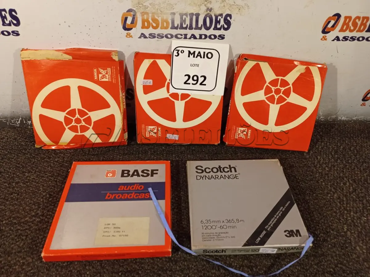 LOTE 292 - 05 CARRETEIS COM FITAS PARA GRAVADOR DE ROLO. (NO ESTADO) ATENÇÃO! FAZER A VISITAÇÃO ANTES DE ARREMATAR, NÃO SABEMOS SE FUNCIONA. LEILÃO NÃO TEM GARANTIA E NEM DEVOLUÇÃO, SUJEITO A POSSÍVEIS AVARIAS VISÍVEIS/OCULTAS E/OU AUSÊNCIA DE COMPONENTES.
