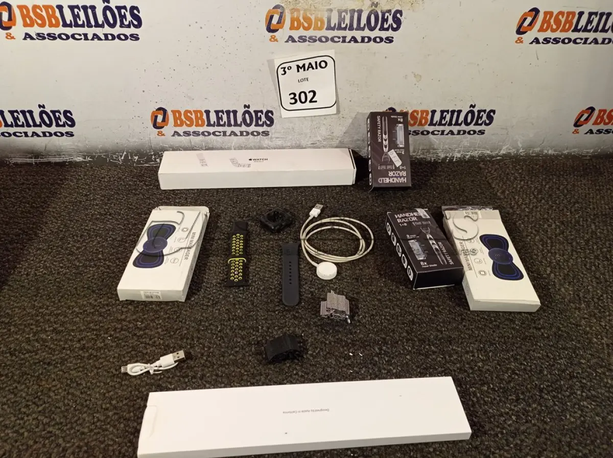 LOTE 302 - 01 RELÓGIO, 02 MASSAGEADORES E 02 KITS PARA BARBEAR. (NO ESTADO) ATENÇÃO! FAZER A VISITAÇÃO ANTES DE ARREMATAR, NÃO SABEMOS SE FUNCIONA. LEILÃO NÃO TEM GARANTIA E NEM DEVOLUÇÃO, SUJEITO A POSSÍVEIS AVARIAS VISÍVEIS/OCULTAS E/OU AUSÊNCIA DE COMPONENTES.
