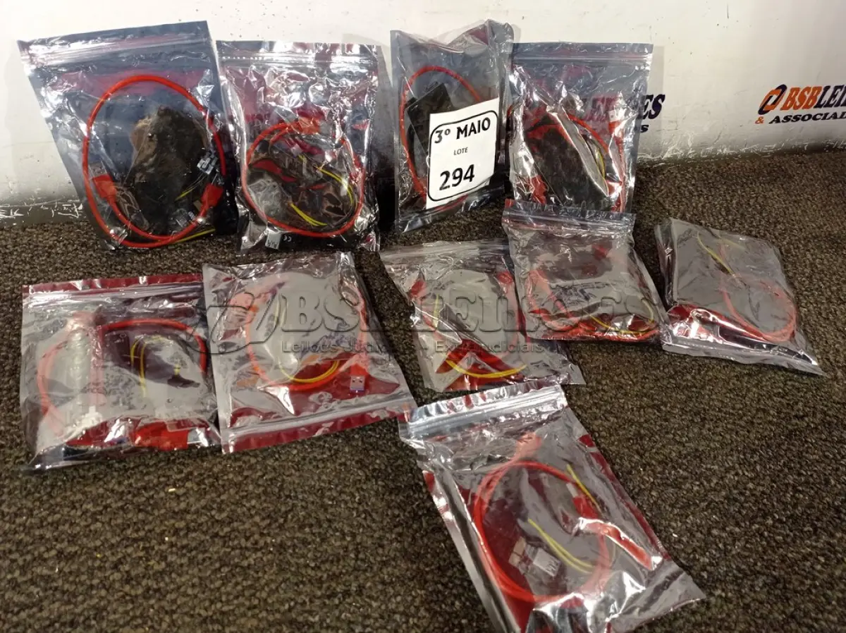 LOTE 294 - 01 LOTE COM 10 PLACAS PCI USB. (NO ESTADO) ATENÇÃO! FAZER A VISITAÇÃO ANTES DE ARREMATAR, NÃO SABEMOS SE FUNCIONA. LEILÃO NÃO TEM GARANTIA E NEM DEVOLUÇÃO, SUJEITO A POSSÍVEIS AVARIAS VISÍVEIS/OCULTAS E/OU AUSÊNCIA DE COMPONENTES.