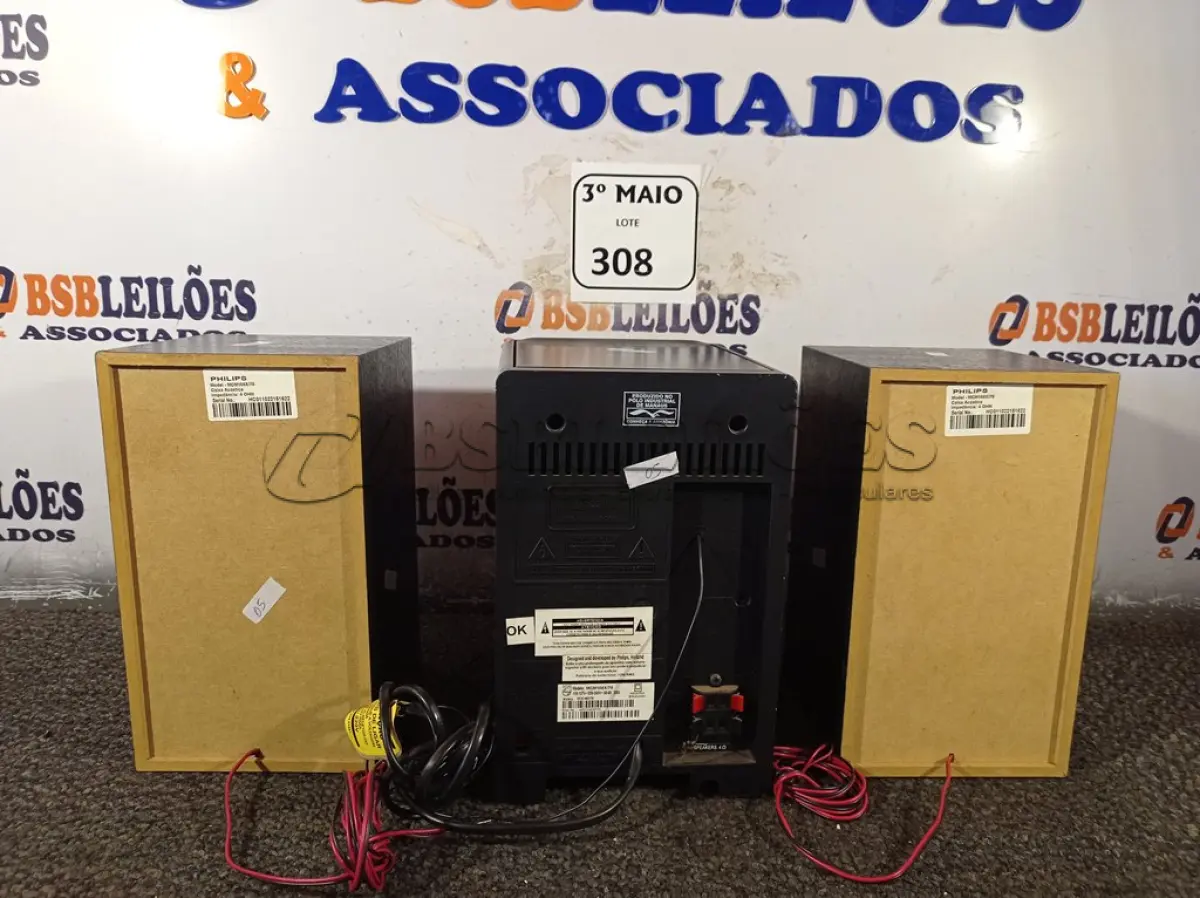 LOTE 308 - 01 MICRO SYSTEM MODELO: MCM166 MARCA PHILIPS. (NO ESTADO) ATENÇÃO! FAZER A VISITAÇÃO ANTES DE ARREMATAR, NÃO SABEMOS SE FUNCIONA. LEILÃO NÃO TEM GARANTIA E NEM DEVOLUÇÃO, SUJEITO A POSSÍVEIS AVARIAS VISÍVEIS/OCULTAS E/OU AUSÊNCIA DE COMPONENTES.