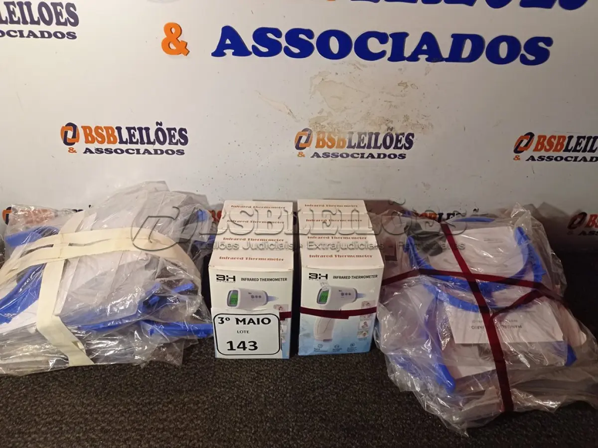 LOTE 143 - 08 TERMÔMETROS E 10 MÁSCARAS. (NO ESTADO) ATENÇÃO! FAZER A VISITAÇÃO ANTES DE ARREMATAR, NÃO SABEMOS SE FUNCIONA. LEILÃO NÃO TEM GARANTIA E NEM DEVOLUÇÃO, SUJEITO A POSSÍVEIS AVARIAS VISÍVEIS/OCULTAS E/OU AUSÊNCIA DE COMPONENTES.
