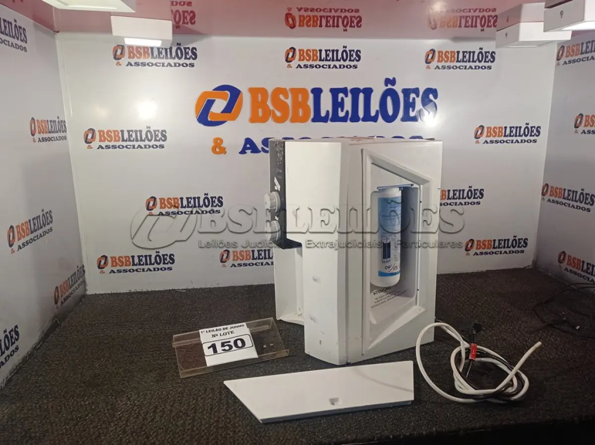 LOTE 150 - 01 PURIFICADOR DE ÁGUA MARCA MASTER FRIO 220V. (NO ESTADO) ATENÇÃO! FAZER A VISITAÇÃO ANTES DE ARREMATAR, NÃO SABEMOS SE FUNCIONA. LEILÃO NÃO TEM GARANTIA E NEM DEVOLUÇÃO, SUJEITO A POSSÍVEIS AVARIAS VISÍVEIS/OCULTAS E/OU AUSÊNCIA DE COMPONENTES.