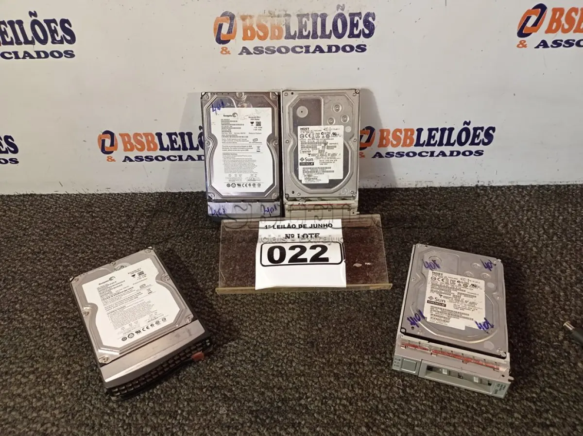 LOTE 022 - 04 HD’S PARA SERVIDOR, SENDO 02 DE 1TB E 02 DE 4TB. (NO ESTADO) ATENÇÃO! FAZER A VISITAÇÃO ANTES DE ARREMATAR, NÃO SABEMOS SE FUNCIONA. LEILÃO NÃO TEM GARANTIA E NEM DEVOLUÇÃO, SUJEITO A POSSÍVEIS AVARIAS VISÍVEIS/OCULTAS E/OU AUSÊNCIA DE COMPONENTES.