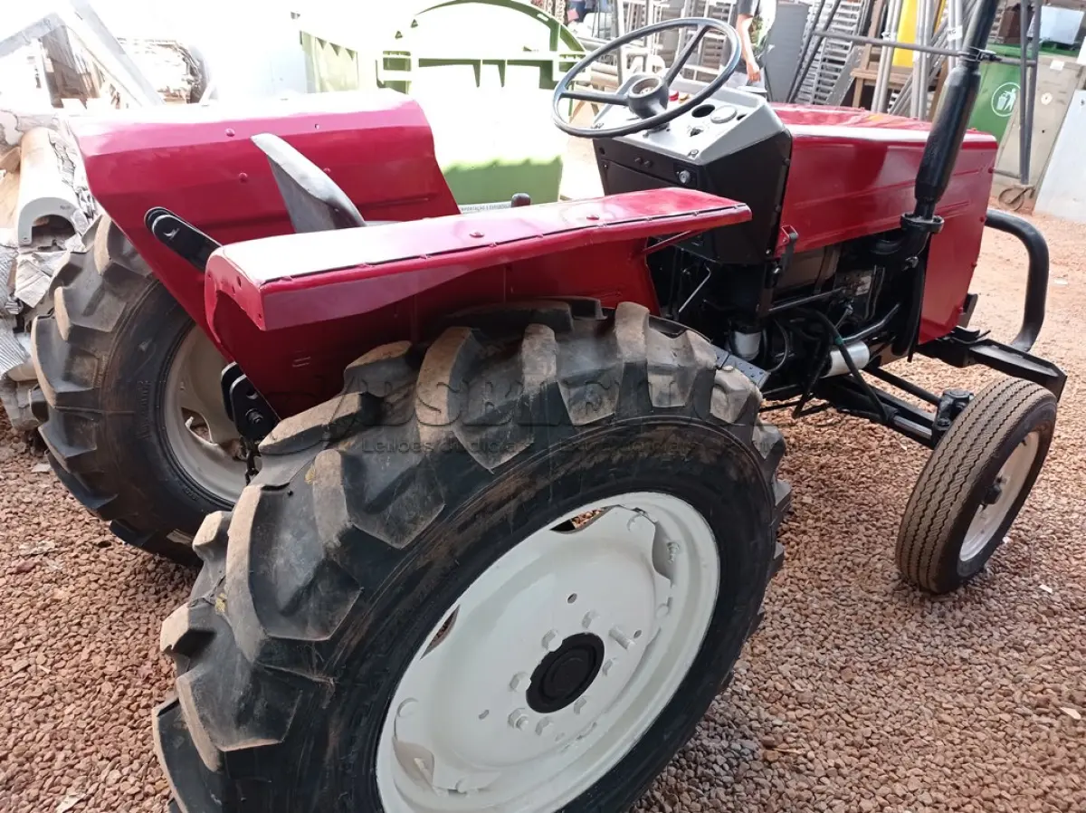 LOTE 485 - 01 MICRO TRATOR.YANMAR, 1030 HORAS, ANO 1996 (NO ESTADO) ATENÇÃO! FAZER A VISITAÇÃO ANTES DE ARREMATAR, NÃO SABEMOS SE FUNCIONA. LEILÃO NÃO TEM GARANTIA E NEM DEVOLUÇÃO, SUJEITO A POSSÍVEIS AVARIAS VISÍVEIS/OCULTAS E/OU AUSÊNCIA DE COMPONENTES.