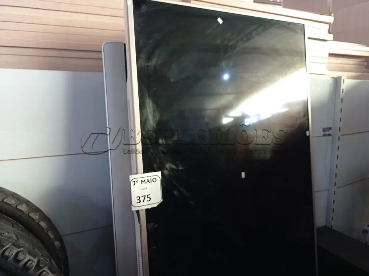 LOTE 375 - 03 TV’S MARCAS E MODELOS DIVERSOS PARA RETIRADA DE PEÇAS. (NO ESTADO) ATENÇÃO! FAZER A VISITAÇÃO ANTES DE ARREMATAR, NÃO SABEMOS SE FUNCIONA. LEILÃO NÃO TEM GARANTIA E NEM DEVOLUÇÃO, SUJEITO A POSSÍVEIS AVARIAS VISÍVEIS/OCULTAS E/OU AUSÊNCIA DE COMPONENTES.