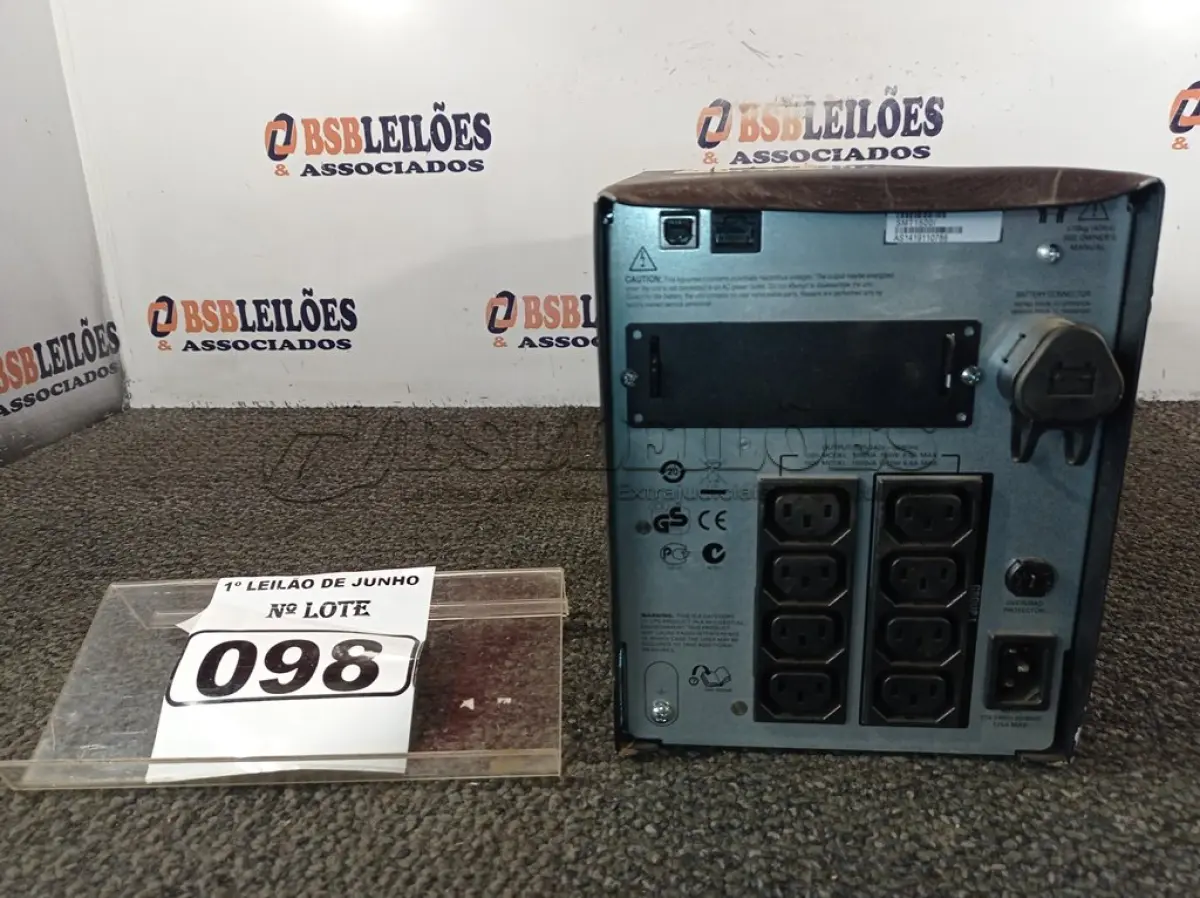 LOTE 098 - 01 NOBREAK MARCA APC MODELO SMART-UPS 1.500. (NO ESTADO) ATENÇÃO! FAZER A VISITAÇÃO ANTES DE ARREMATAR, NÃO SABEMOS SE FUNCIONA. LEILÃO NÃO TEM GARANTIA E NEM DEVOLUÇÃO, SUJEITO A POSSÍVEIS AVARIAS VISÍVEIS/OCULTAS E/OU AUSÊNCIA DE COMPONENTES.