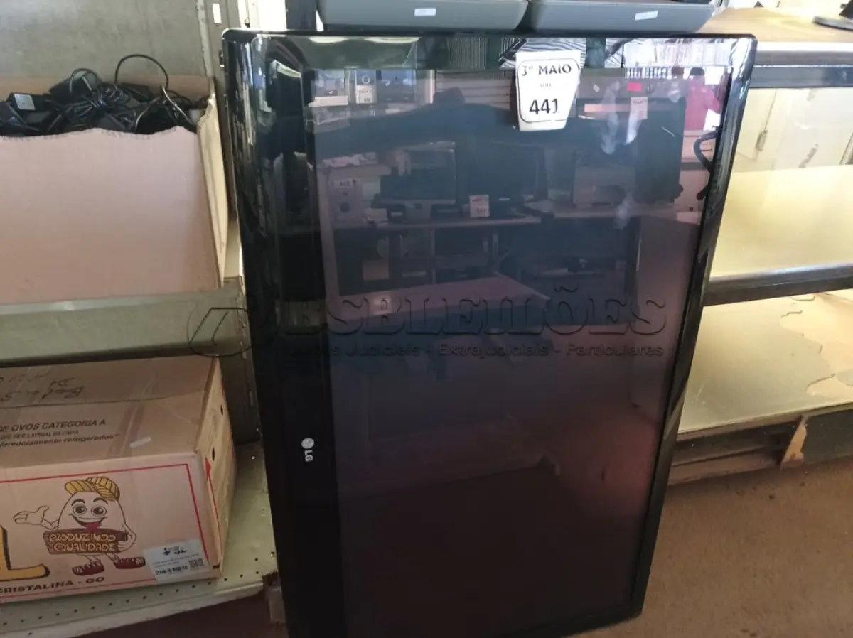 LOTE 441 - 01 TV 50’’POL MARCA LG COM AVARIAS. (NO ESTADO) ATENÇÃO! FAZER A VISITAÇÃO ANTES DE ARREMATAR, NÃO SABEMOS SE FUNCIONA. LEILÃO NÃO TEM GARANTIA E NEM DEVOLUÇÃO, SUJEITO A POSSÍVEIS AVARIAS VISÍVEIS/OCULTAS E/OU AUSÊNCIA DE COMPONENTES.