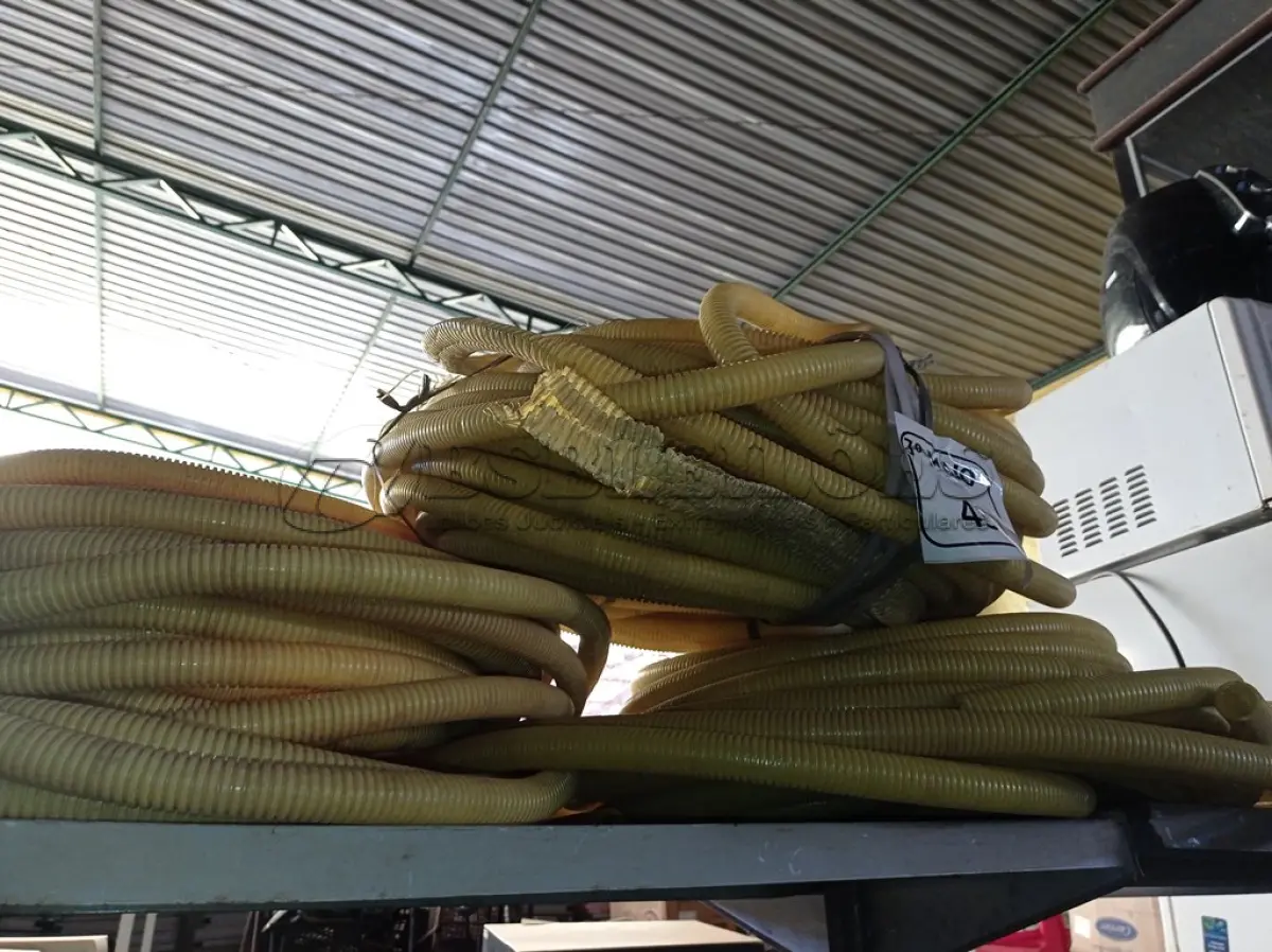 LOTE 437 - 01 LOTE COM MANGUEIRAS CORRUGADAS. (NO ESTADO) ATENÇÃO! FAZER A VISITAÇÃO ANTES DE ARREMATAR, NÃO SABEMOS SE FUNCIONA. LEILÃO NÃO TEM GARANTIA E NEM DEVOLUÇÃO, SUJEITO A POSSÍVEIS AVARIAS VISÍVEIS/OCULTAS E/OU AUSÊNCIA DE COMPONENTES.