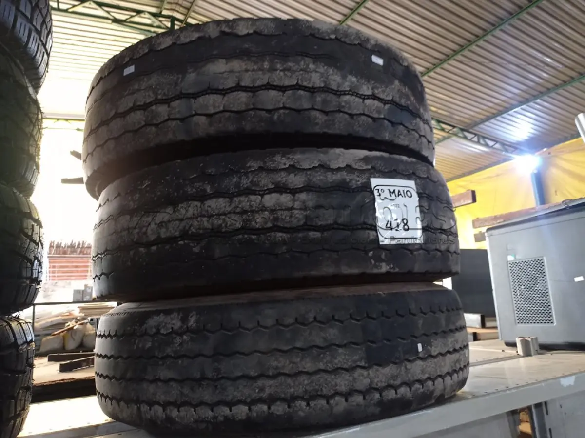LOTE 418 - 03 PNEUS USADOS 215/75 ARO 17. (NO ESTADO) ATENÇÃO! FAZER A VISITAÇÃO ANTES DE ARREMATAR, NÃO SABEMOS SE FUNCIONA. LEILÃO NÃO TEM GARANTIA E NEM DEVOLUÇÃO, SUJEITO A POSSÍVEIS AVARIAS VISÍVEIS/OCULTAS E/OU AUSÊNCIA DE COMPONENTES.
