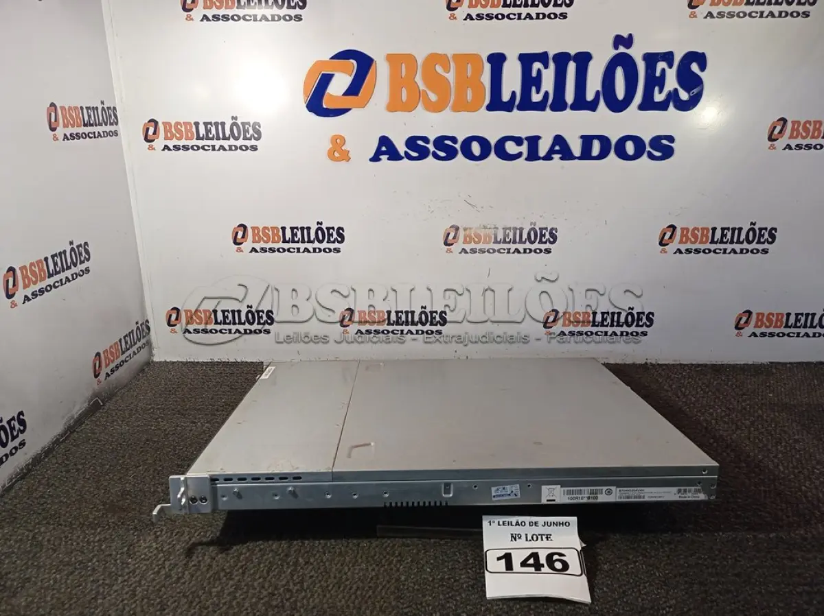 LOTE 146 - 01 SERVIDOR MODELO: P31COO11. (NO ESTADO) ATENÇÃO! FAZER A VISITAÇÃO ANTES DE ARREMATAR, NÃO SABEMOS SE FUNCIONA. LEILÃO NÃO TEM GARANTIA E NEM DEVOLUÇÃO, SUJEITO A POSSÍVEIS AVARIAS VISÍVEIS/OCULTAS E/OU AUSÊNCIA DE COMPONENTES.