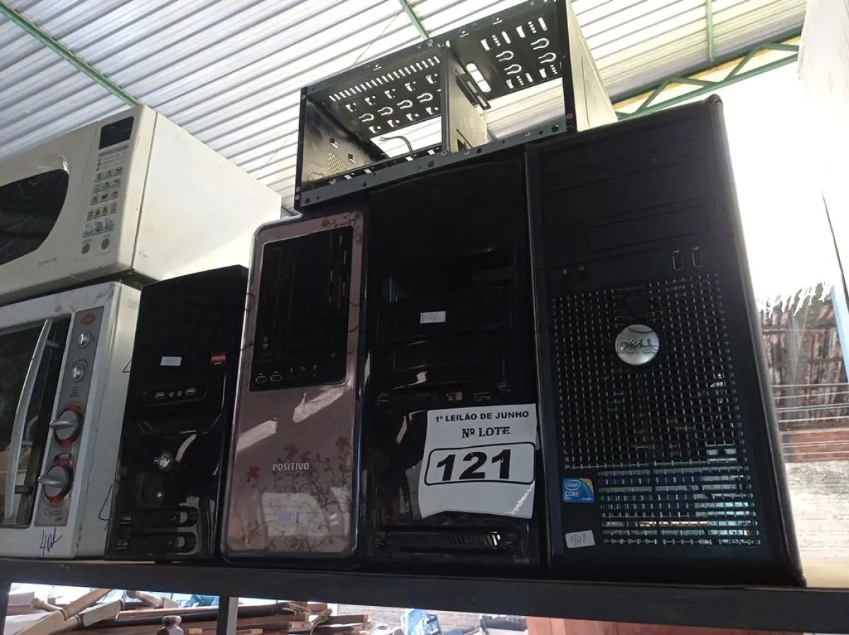 LOTE 121