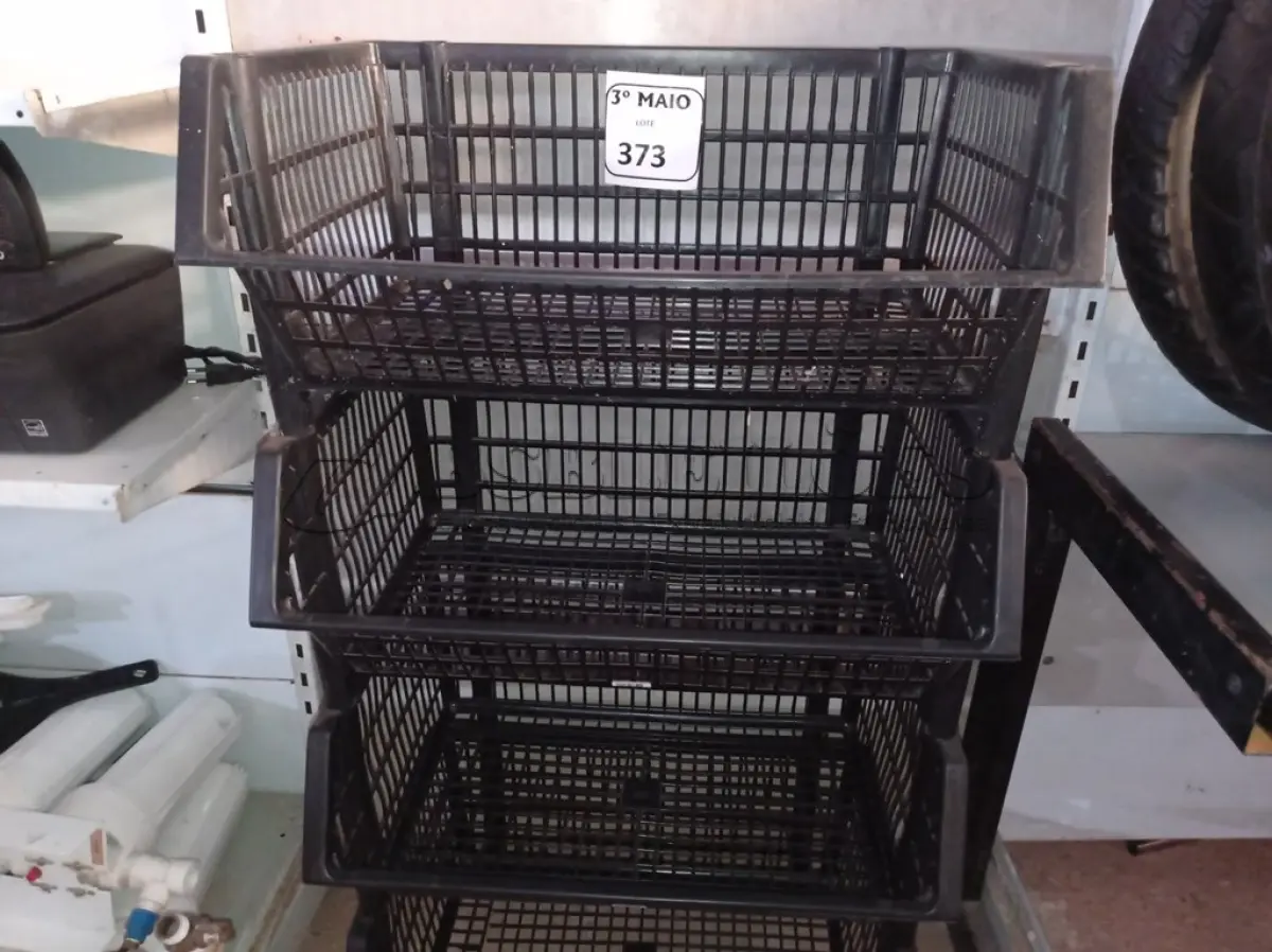 LOTE 373
