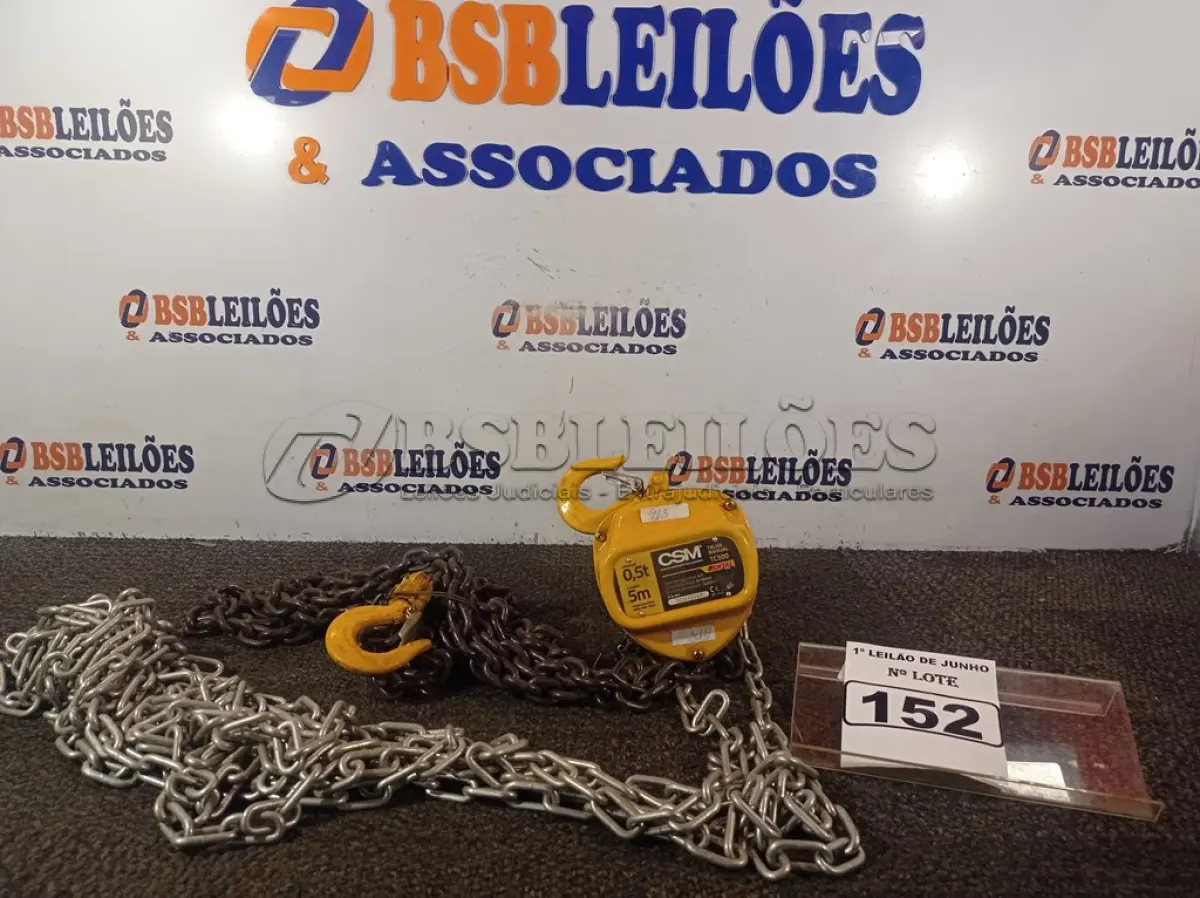 LOTE 152 - 01 TALHA MANUAL DE CORRENTE 1T 5M DE ELEVAÇÃO CSM. (NO ESTADO) ATENÇÃO! FAZER A VISITAÇÃO ANTES DE ARREMATAR, NÃO SABEMOS SE FUNCIONA. LEILÃO NÃO TEM GARANTIA E NEM DEVOLUÇÃO, SUJEITO A POSSÍVEIS AVARIAS VISÍVEIS/OCULTAS E/OU AUSÊNCIA DE COMPONENTES.
