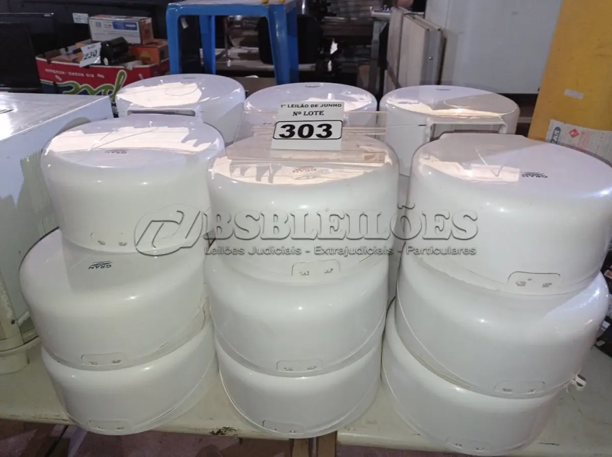 LOTE 303 - 01 LOTE COM VÁRIOS DISPENSES. (NO ESTADO) ATENÇÃO! FAZER A VISITAÇÃO ANTES DE ARREMATAR, NÃO SABEMOS SE FUNCIONA. LEILÃO NÃO TEM GARANTIA E NEM DEVOLUÇÃO, SUJEITO A POSSÍVEIS AVARIAS VISÍVEIS/OCULTAS E/OU AUSÊNCIA DE COMPONENTES.