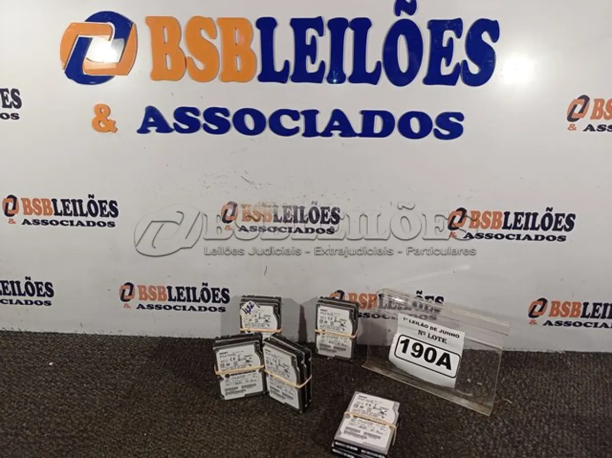 LOTE 190 - 10 HD'S PARA SERVIDOR DE 600GB CADA. (NO ESTADO) ATENÇÃO! FAZER A VISITAÇÃO ANTES DE ARREMATAR, NÃO SABEMOS SE FUNCIONA. LEILÃO NÃO TEM GARANTIA E NEM DEVOLUÇÃO, SUJEITO A POSSÍVEIS AVARIAS VISÍVEIS/OCULTAS E/OU AUSÊNCIA DE COMPONENTES.