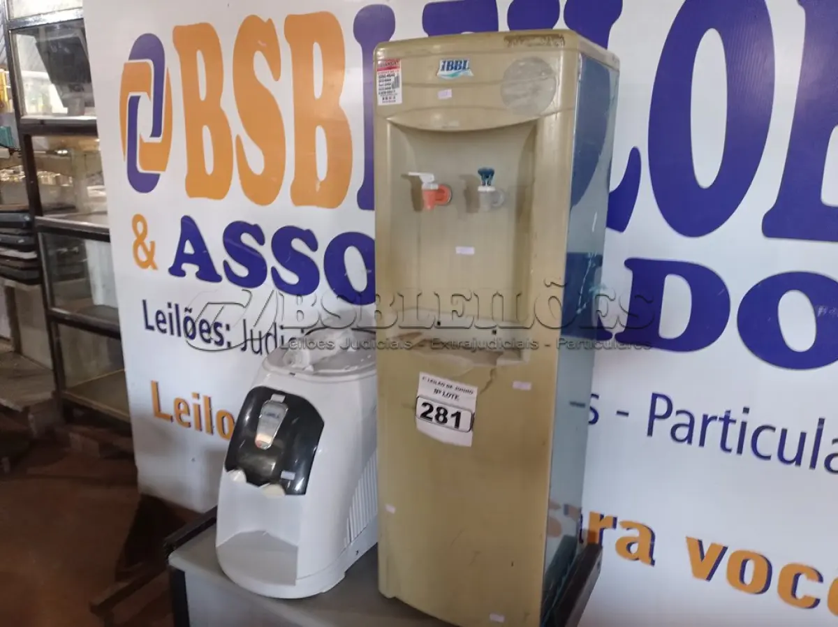 LOTE 281 - 0I PURIFICADOR DE ÁGUA MARCA LIBELL E 01 BEBEDOURO PARA GARRAFÃO MARCA IBBL. (NO ESTADO) ATENÇÃO! FAZER A VISITAÇÃO ANTES DE ARREMATAR, NÃO SABEMOS SE FUNCIONA. LEILÃO NÃO TEM GARANTIA E NEM DEVOLUÇÃO, SUJEITO A POSSÍVEIS AVARIAS VISÍVEIS/OCULTAS E/OU AUSÊNCIA DE COMPONENTES.