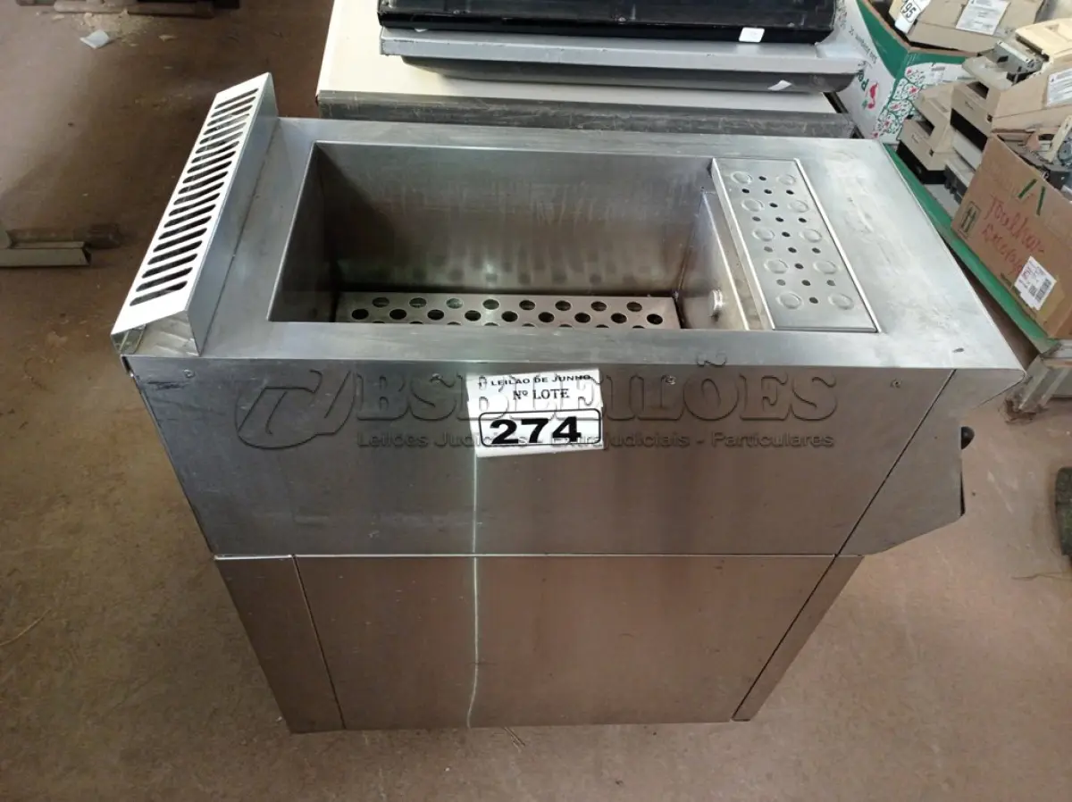 LOTE 274 - 01 BANHO MARIA EM INOX A GÁS E ÁGUA MARCA COZIL. (NO ESTADO) ATENÇÃO! FAZER A VISITAÇÃO ANTES DE ARREMATAR, NÃO SABEMOS SE FUNCIONA. LEILÃO NÃO TEM GARANTIA E NEM DEVOLUÇÃO, SUJEITO A POSSÍVEIS AVARIAS VISÍVEIS/OCULTAS E/OU AUSÊNCIA DE COMPONENTES.
