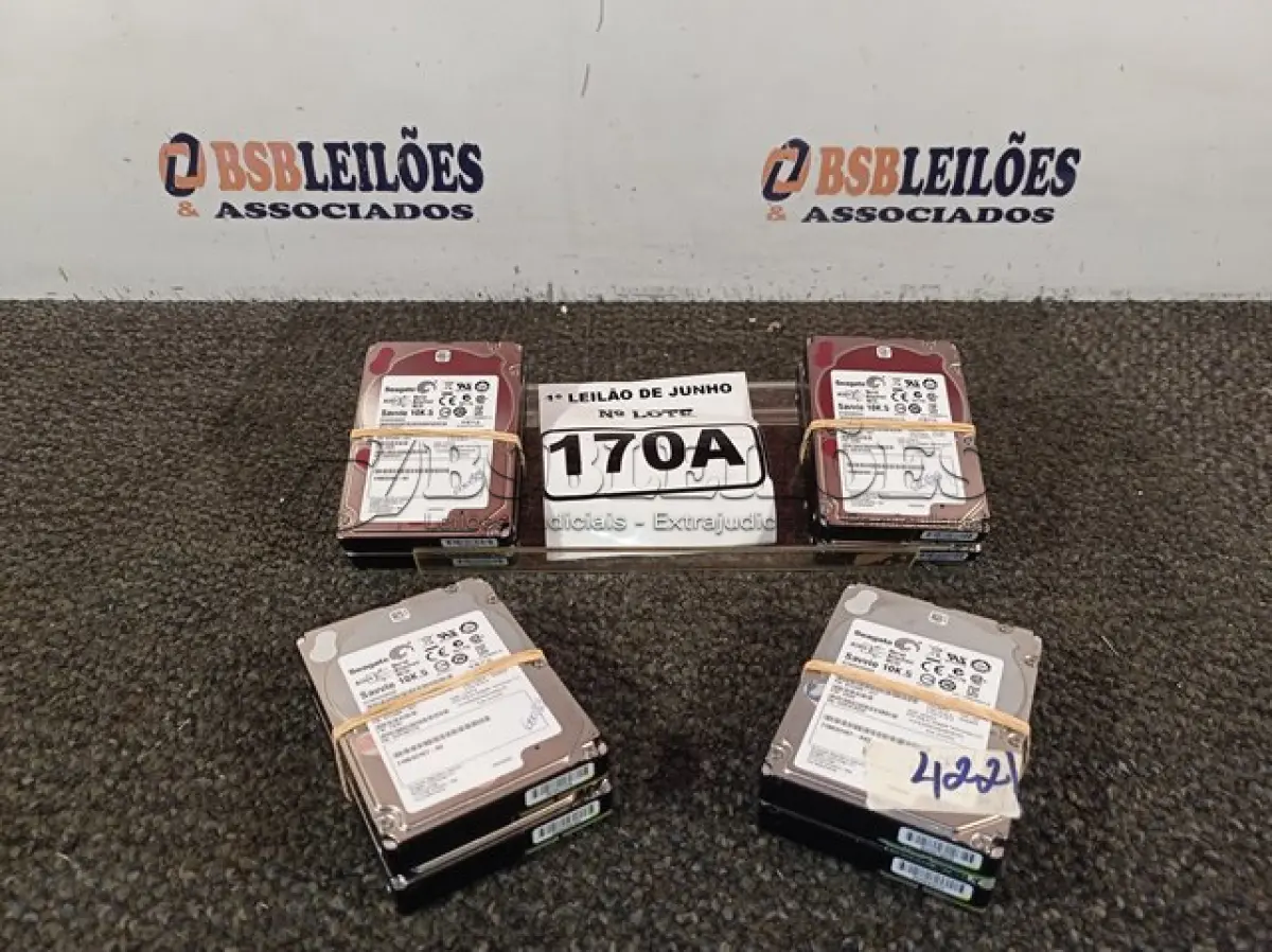 LOTE 170 - 08 HD'S DE 600GB CADA  PARA SERVIDOR.  (NO ESTADO) ATENÇÃO! FAZER A VISITAÇÃO ANTES DE ARREMATAR, NÃO SABEMOS SE FUNCIONA. LEILÃO NÃO TEM GARANTIA E NEM DEVOLUÇÃO, SUJEITO A POSSÍVEIS AVARIAS VISÍVEIS/OCULTAS E/OU AUSÊNCIA DE COMPONENTES.