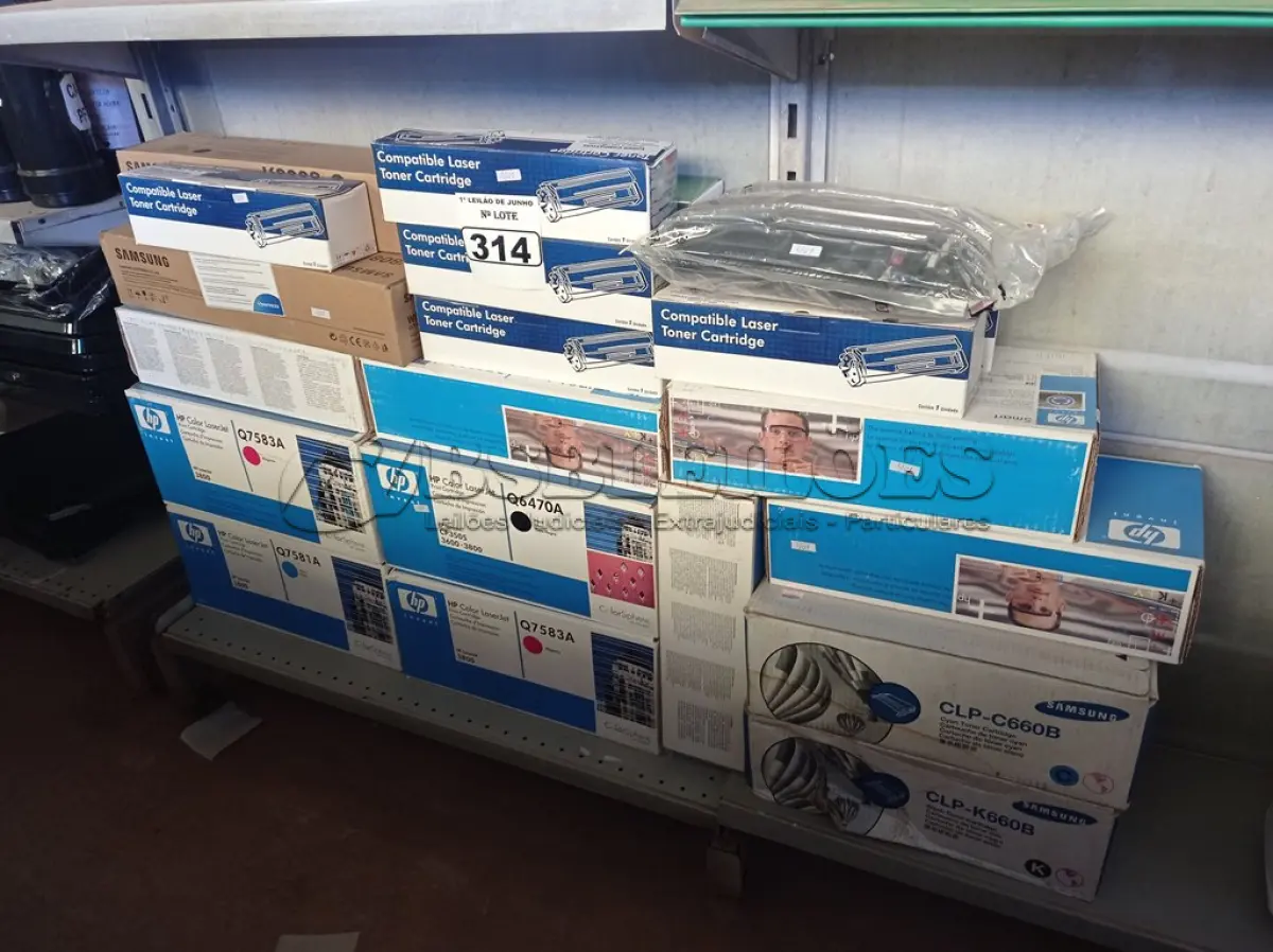 LOTE 314 - 01 LOTE COM TONNER’S MARCAS HP E SAMSUNG. (NO ESTADO) ATENÇÃO! FAZER A VISITAÇÃO ANTES DE ARREMATAR, NÃO SABEMOS SE FUNCIONA. LEILÃO NÃO TEM GARANTIA E NEM DEVOLUÇÃO, SUJEITO A POSSÍVEIS AVARIAS VISÍVEIS/OCULTAS E/OU AUSÊNCIA DE COMPONENTES.