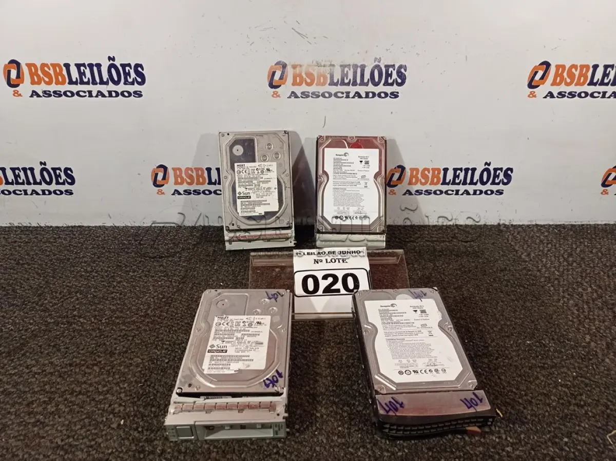 LOTE 020 - 04 HD’S PARA SERVIDOR, SENDO 02 DE 1TB E 02 DE 4TB. (NO ESTADO) ATENÇÃO! FAZER A VISITAÇÃO ANTES DE ARREMATAR, NÃO SABEMOS SE FUNCIONA. LEILÃO NÃO TEM GARANTIA E NEM DEVOLUÇÃO, SUJEITO A POSSÍVEIS AVARIAS VISÍVEIS/OCULTAS E/OU AUSÊNCIA DE COMPONENTES.