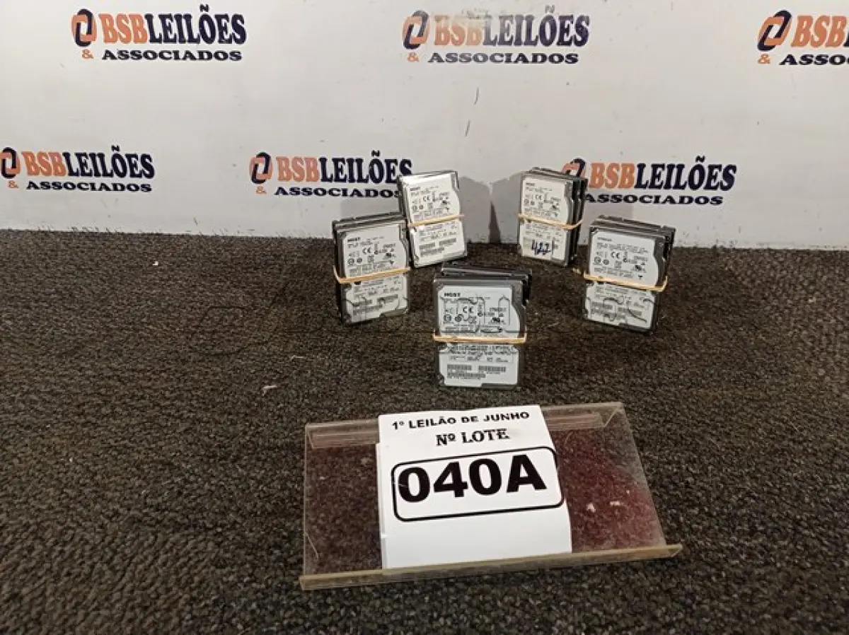 LOTE 040 - 10 HD'S PARA SERVIDOR DE 600GB CADA. (NO ESTADO) ATENÇÃO! FAZER A VISITAÇÃO ANTES DE ARREMATAR, NÃO SABEMOS SE FUNCIONA. LEILÃO NÃO TEM GARANTIA E NEM DEVOLUÇÃO, SUJEITO A POSSÍVEIS AVARIAS VISÍVEIS/OCULTAS E/OU AUSÊNCIA DE COMPONENTES.