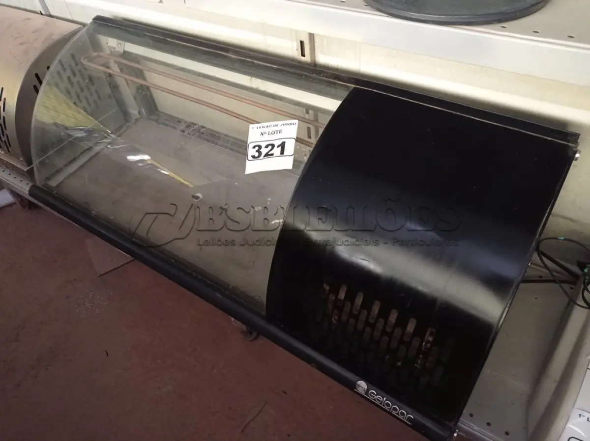LOTE 321 - 01 ESTUFA REFRIGERADA, MODELO: VGRB-120/160/210 MARCA GELOPAR. (NO ESTADO) ATENÇÃO! FAZER A VISITAÇÃO ANTES DE ARREMATAR, NÃO SABEMOS SE FUNCIONA. LEILÃO NÃO TEM GARANTIA E NEM DEVOLUÇÃO, SUJEITO A POSSÍVEIS AVARIAS VISÍVEIS/OCULTAS E/OU AUSÊNCIA DE COMPONENTES.