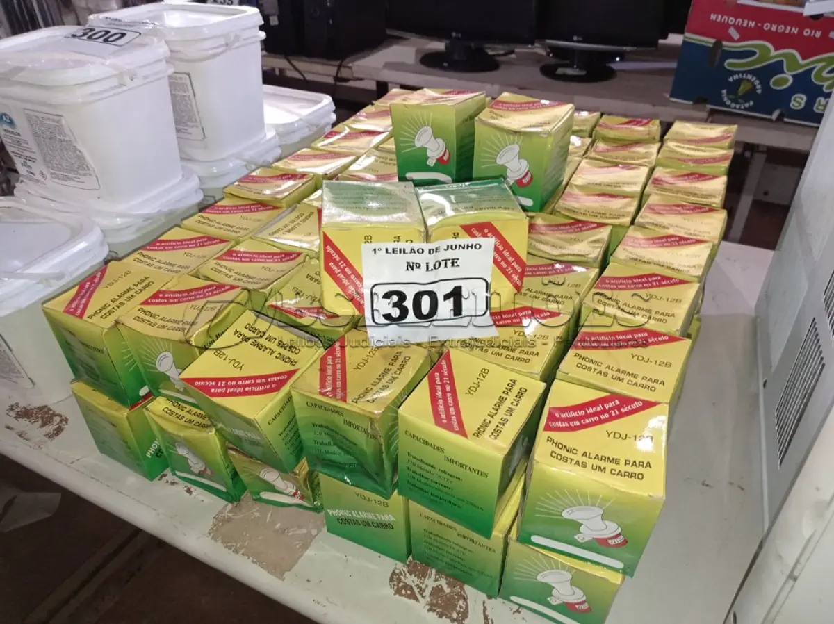 LOTE 301 - 01 LOTE COM APROXIMADAMENTE 100 ALARMES DE RÉ. (NO ESTADO) ATENÇÃO! FAZER A VISITAÇÃO ANTES DE ARREMATAR, NÃO SABEMOS SE FUNCIONA. LEILÃO NÃO TEM GARANTIA E NEM DEVOLUÇÃO, SUJEITO A POSSÍVEIS AVARIAS VISÍVEIS/OCULTAS E/OU AUSÊNCIA DE COMPONENTES.