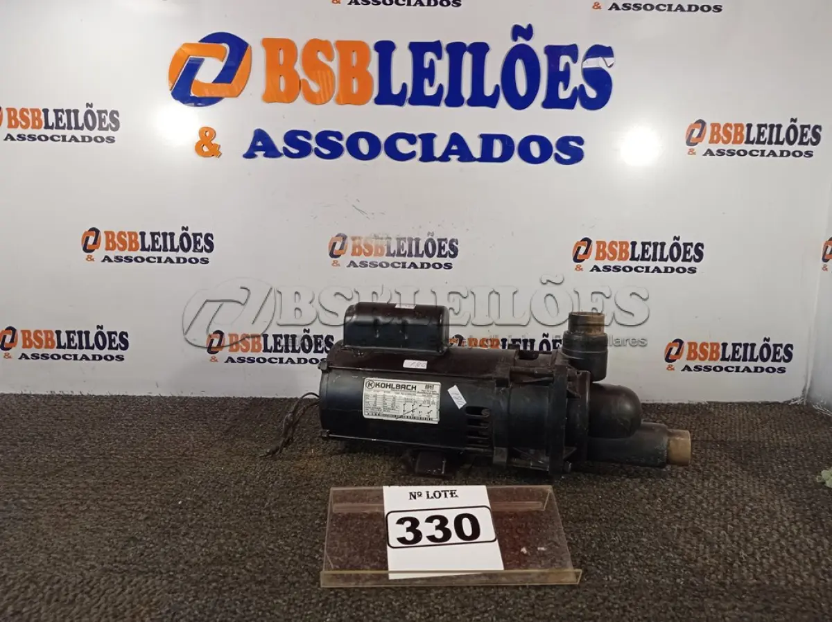 LOTE 330 - 01 MOTOR DE INDUÇÃO MONOFÁSICO DE GAIOLA 220V COM AVARIAS. (NO ESTADO) ATENÇÃO! FAZER A VISITAÇÃO ANTES DE ARREMATAR, NÃO SABEMOS SE FUNCIONA. LEILÃO NÃO TEM GARANTIA E NEM DEVOLUÇÃO, SUJEITO A POSSÍVEIS AVARIAS VISÍVEIS/OCULTAS E/OU AUSÊNCIA DE COMPONENTES.