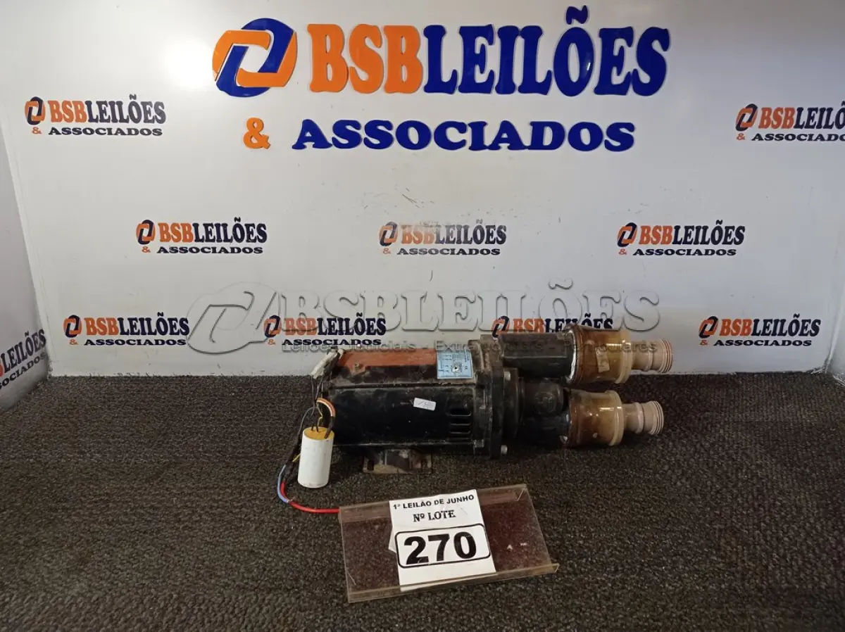 LOTE 270 - 01 MOTOR DE INDUÇÃO MONOFÁSICO DE GAIOLA. (NO ESTADO) ATENÇÃO! FAZER A VISITAÇÃO ANTES DE ARREMATAR, NÃO SABEMOS SE FUNCIONA. LEILÃO NÃO TEM GARANTIA E NEM DEVOLUÇÃO, SUJEITO A POSSÍVEIS AVARIAS VISÍVEIS/OCULTAS E/OU AUSÊNCIA DE COMPONENTES.