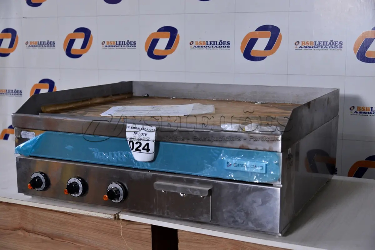 LOTE 024 - 01 CHAPA ELÉTRICA GARLAND TRIFÁSICA 110V. (RANGE, ELEC, HEAVY-DUTY, GRIDDLE) (NO ESTADO) AV9820X