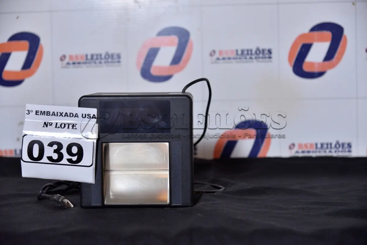 LOTE 039 - 01 SCANNER DE LEITURA DIGITAL USB. (OPTICAL DIGITAL SCANNER) AV9704U (NO ESTADO)