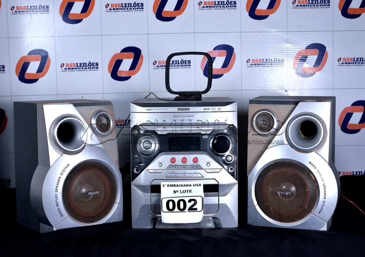 LOTE 002 - 01 APARELHO DE SOM 3X1 MARCA PHILIPS. (STÉRIO MUSIC SYSTEM M371 PHILLIPS) (NO ESTADO) AV9679L