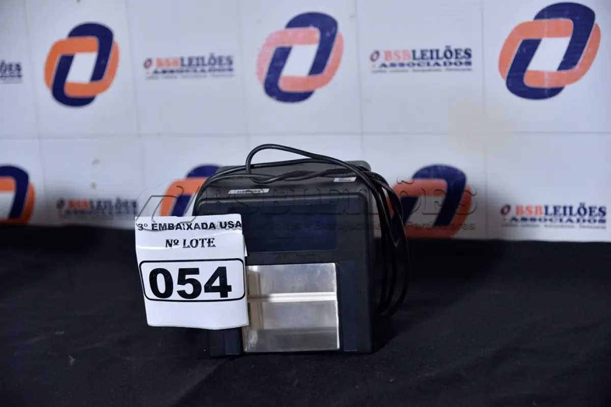 LOTE 054 - 01 SCANNER DE LEITURA DIGITAL USB. (OPTICAL DIGITAL SCANNER) AV9704N (NO ESTADO)