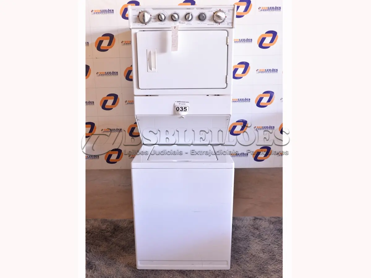 LOTE 035 - 01 MÁQUINA LAVA E SECA MARCA WHIRIPOOL 110V COM AVARIAS NA PORTA DA SECADORA. (WASHER/DRYER COMBINATION) (NO ESTADO) AV9637W