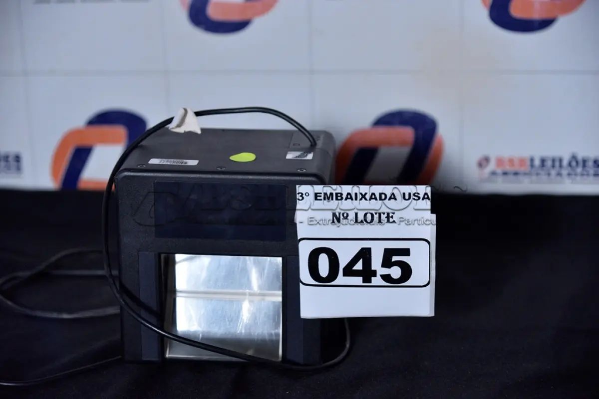 LOTE 045 - 01 SCANNER DE LEITURA DIGITAL USB. (OPTICAL DIGITAL SCANNER) AV9705B (NO ESTADO)