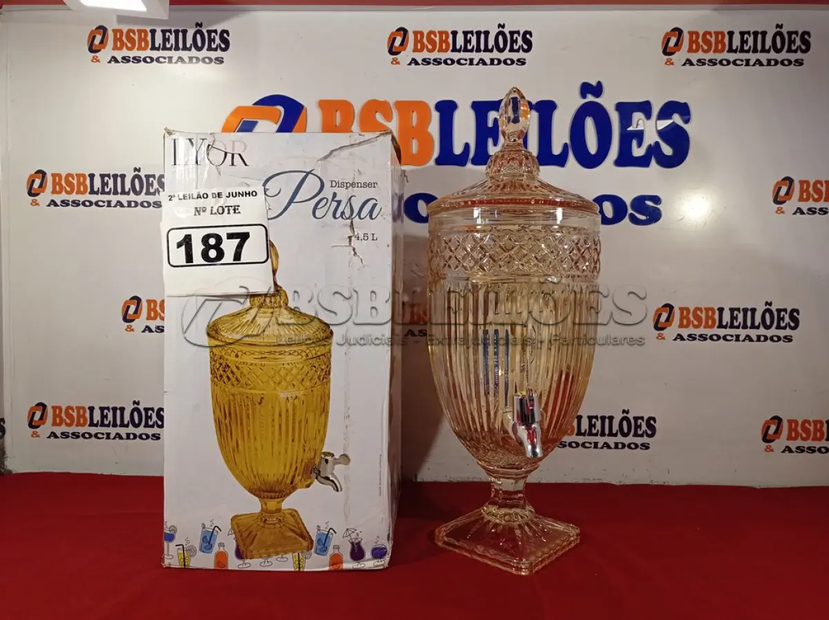 LOTE 187 - 01 SUQUEIRA DE 04 A 05 LITROS MARCA LYOR PERSA AMARELA. (NO ESTADO) ATENÇÃO! FAZER A VISITAÇÃO ANTES DE ARREMATAR, NÃO SABEMOS SE FUNCIONA. LEILÃO NÃO TEM GARANTIA E NEM DEVOLUÇÃO, SUJEITO A POSSÍVEIS AVARIAS VISÍVEIS/OCULTAS E/OU AUSÊNCIA DE COMPONENTES.