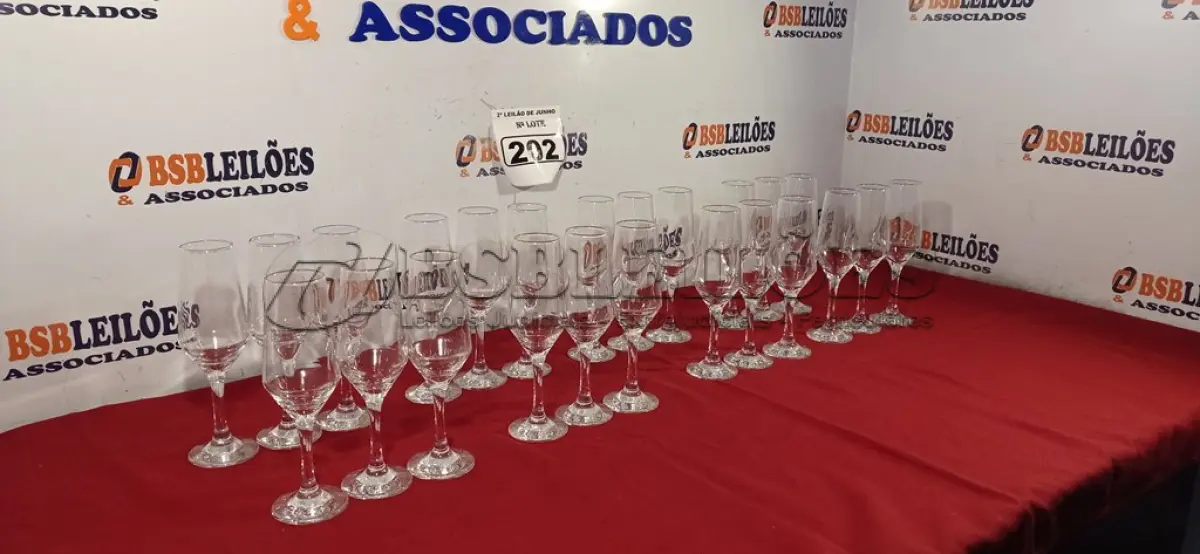 LOTE 202