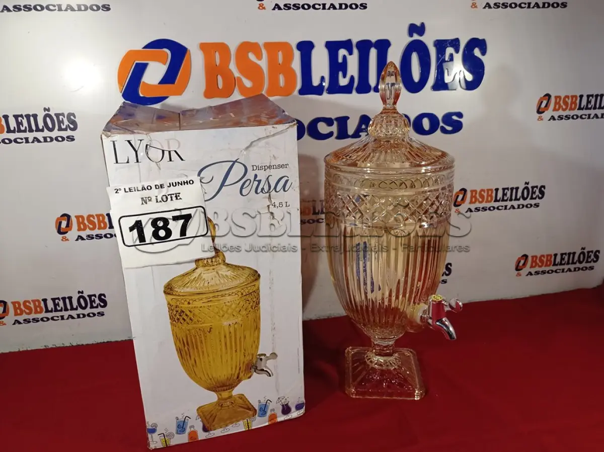 LOTE 187 - 01 SUQUEIRA DE 04 A 05 LITROS MARCA LYOR PERSA AMARELA. (NO ESTADO) ATENÇÃO! FAZER A VISITAÇÃO ANTES DE ARREMATAR, NÃO SABEMOS SE FUNCIONA. LEILÃO NÃO TEM GARANTIA E NEM DEVOLUÇÃO, SUJEITO A POSSÍVEIS AVARIAS VISÍVEIS/OCULTAS E/OU AUSÊNCIA DE COMPONENTES.