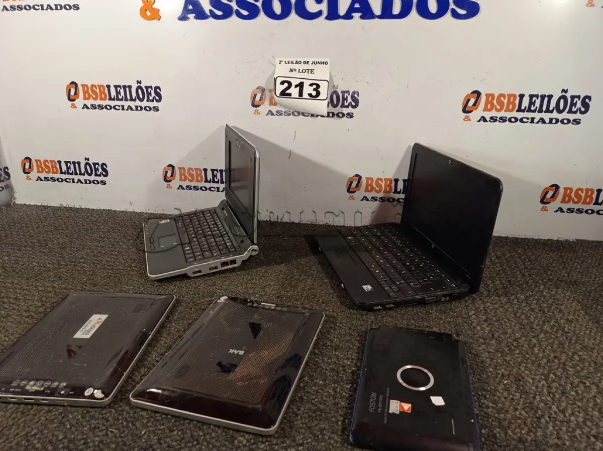 LOTE 213 - 02 NETBOOK’S E 03 TABLET’S MARCAS E MODELOS DIVERSOS. (NO ESTADO) ATENÇÃO! FAZER A VISITAÇÃO ANTES DE ARREMATAR, NÃO SABEMOS SE FUNCIONA. LEILÃO NÃO TEM GARANTIA E NEM DEVOLUÇÃO, SUJEITO A POSSÍVEIS AVARIAS VISÍVEIS/OCULTAS E/OU AUSÊNCIA DE COMPONENTES.