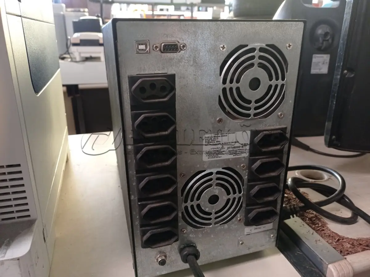 LOTE 238 - 01 NOBREAK 2200VA MARCA SMS.(NO ESTADO) ATENÇÃO! FAZER A VISITAÇÃO ANTES DE ARREMATAR, NÃO SABEMOS SE FUNCIONA. LEILÃO NÃO TEM GARANTIA E NEM DEVOLUÇÃO, SUJEITO A POSSÍVEIS AVARIAS VISÍVEIS/OCULTAS E/OU AUSÊNCIA DE COMPONENTES.