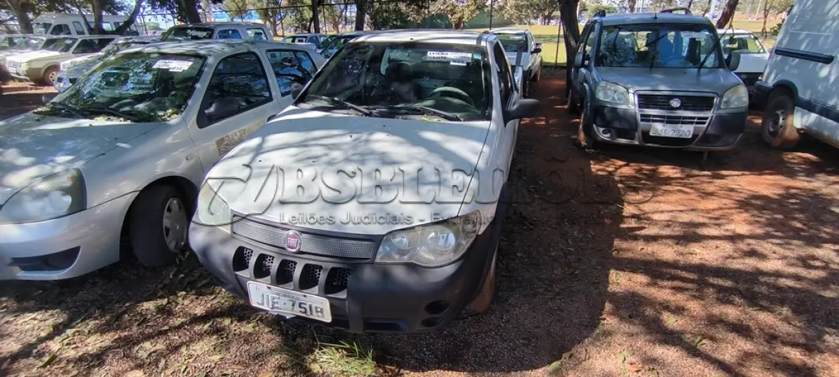 LOTE 025 - 01 FIAT STRADA PICK UP FIRE FLEX; PLACA: JIE-7518; ANO: 2009. CHASSI: 9BD27803MA7190783, RENAVAM: 00166993417; VEÍCULO APRESENTA BARULHO ANORMAL NO MOTOR (CATALIZADOR QUEBRADO) (NO ESTADO)