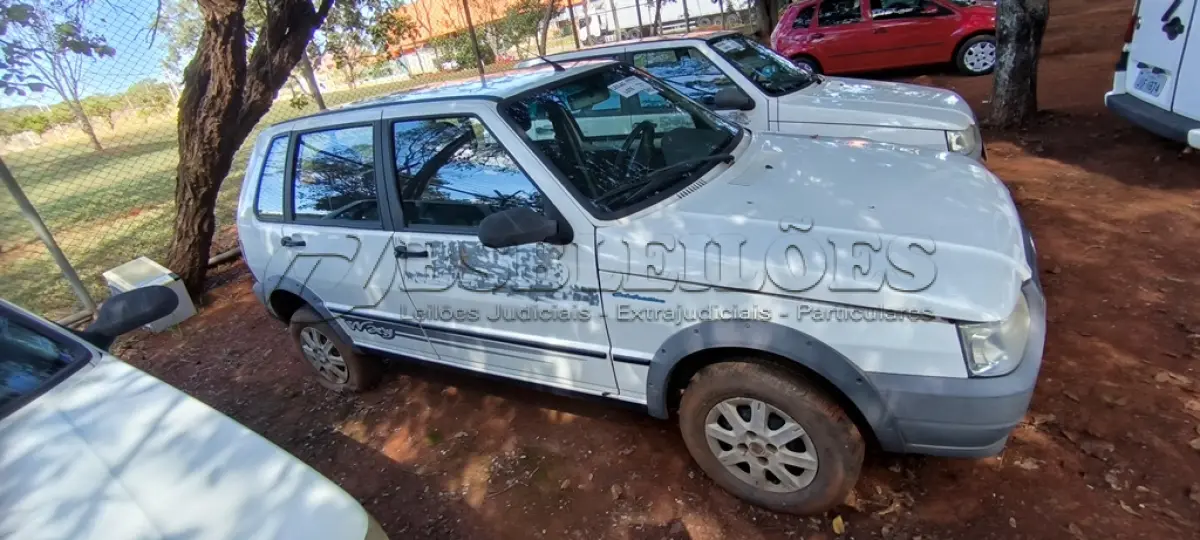 LOTE 041 - 01 FIAT UNO MILLE WAY ECON; PLACA: JIC-6168; ANO: 2009 CHASSI: 9BD15844AA634002, RENAVAM: 00165583274; (VEÍCULO NÃO FUNCIONA, BOMBA DE COMBUSTIVEL TRAVADA, VEÍCULO SOFREU SUPER AQUECIMENTO.) (NO ESTADO)