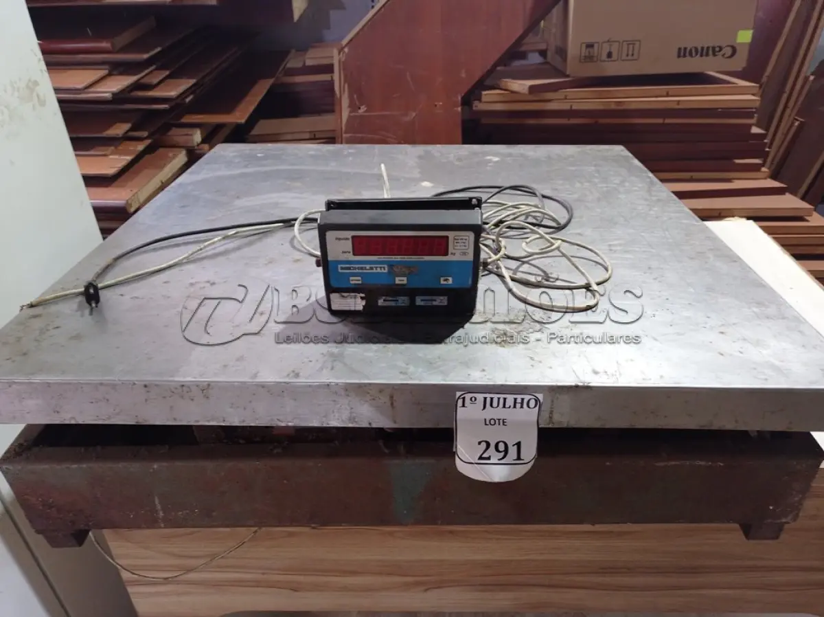 LOTE 291 - 01 BALANÇA ELETRÔNICA COM CAPACIDADE MÁXIMA DE 300KG. (NO ESTADO) ATENÇÃO! FAZER A VISITAÇÃO ANTES DE ARREMATAR, NÃO SABEMOS SE FUNCIONA. LEILÃO NÃO TEM GARANTIA E NEM DEVOLUÇÃO, SUJEITO A POSSÍVEIS AVARIAS VISÍVEIS/OCULTAS E/OU AUSÊNCIA DE COMPONENTES.