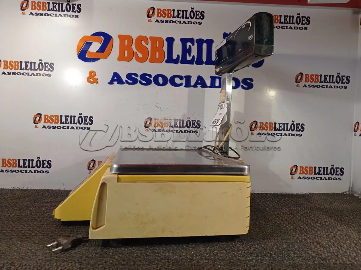 LOTE 059 - 01 BALANÇA MARCA FILIZOLA COM CAPACIDADE MÁXIMA DE 15KG. (NO ESTADO) ATENÇÃO! FAZER A VISITAÇÃO ANTES DE ARREMATAR, NÃO SABEMOS SE FUNCIONA. LEILÃO NÃO TEM GARANTIA E NEM DEVOLUÇÃO, SUJEITO A POSSÍVEIS AVARIAS VISÍVEIS/OCULTAS E/OU AUSÊNCIA DE COMPONENTES.
