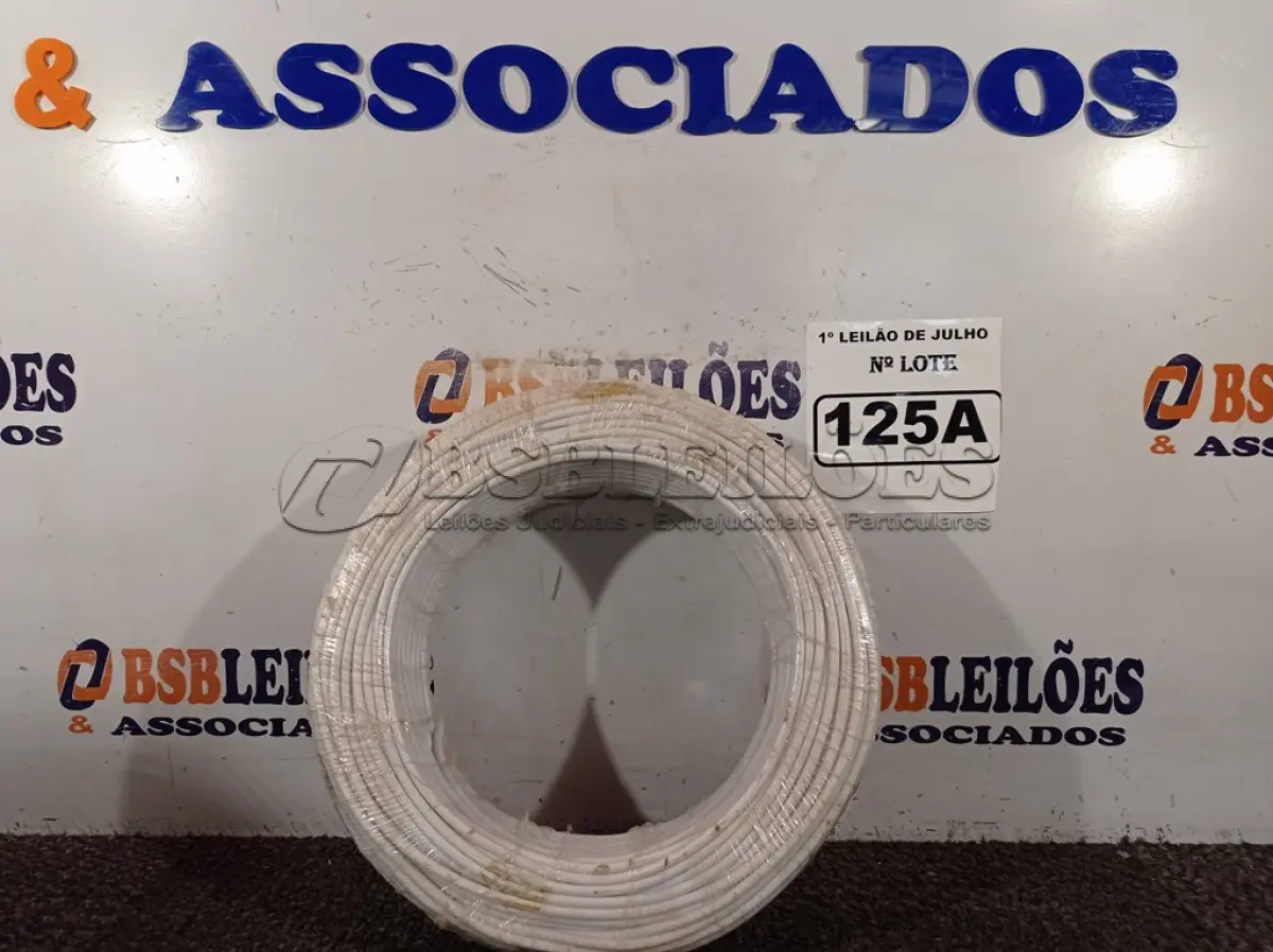 LOTE 125 - 01 ROLO DE CABO FLEXÍVEL 1×4,00MM NA COR BRANCA. (NO ESTADO) ATENÇÃO! FAZER A VISITAÇÃO ANTES DE ARREMATAR, NÃO SABEMOS SE FUNCIONA. LEILÃO NÃO TEM GARANTIA E NEM DEVOLUÇÃO, SUJEITO A POSSÍVEIS AVARIAS VISÍVEIS/OCULTAS E/OU AUSÊNCIA DE COMPONENTES.