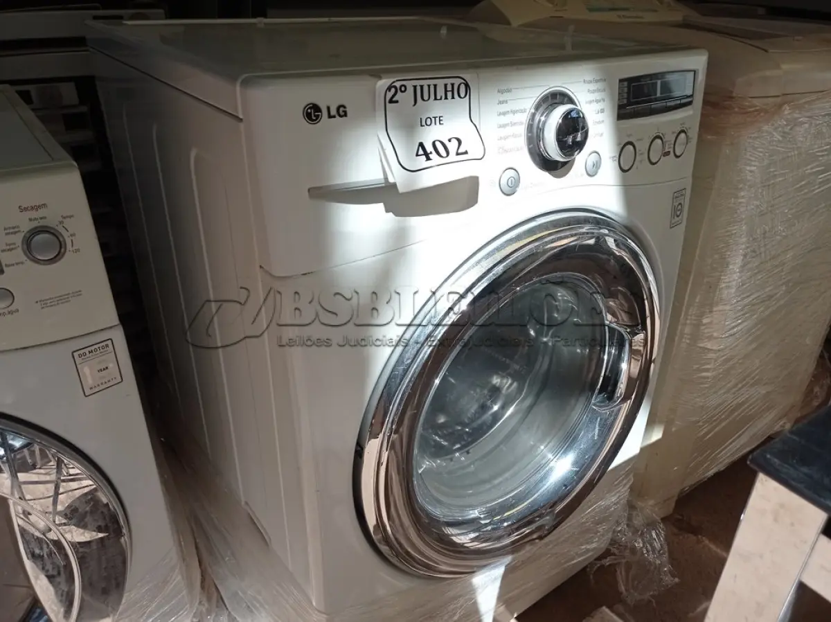LOTE 402 - 01 LAVA E SECA MARCA LG 12KG (NO ESTADO) ATENÇÃO! FAZER A VISITAÇÃO ANTES DE ARREMATAR, NÃO SABEMOS SE FUNCIONA. LEILÃO NÃO TEM GARANTIA E NEM DEVOLUÇÃO, SUJEITO A POSSÍVEIS AVARIAS VISÍVEIS/OCULTAS E/OU AUSÊNCIA DE COMPONENTES.