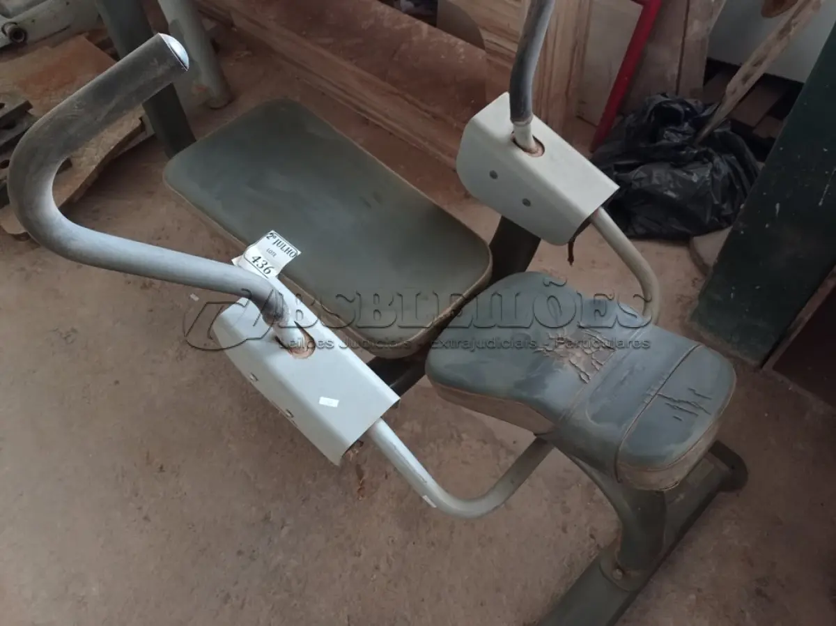 LOTE 436 - 01 APARELHO DE ACADEMIA INCOMPLETO (NO ESTADO) ATENÇÃO! FAZER A VISITAÇÃO ANTES DE ARREMATAR, NÃO SABEMOS SE FUNCIONA. LEILÃO NÃO TEM GARANTIA E NEM DEVOLUÇÃO, SUJEITO A POSSÍVEIS AVARIAS VISÍVEIS/OCULTAS E/OU AUSÊNCIA DE COMPONENTES.