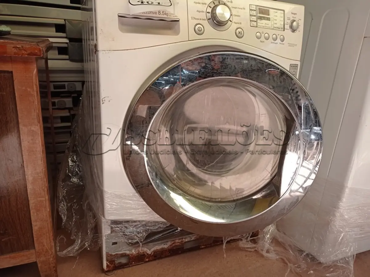 LOTE 401 - 01 LAVA E SECA MARCA LG 8.5KG 220V  (NO ESTADO) ATENÇÃO! FAZER A VISITAÇÃO ANTES DE ARREMATAR, NÃO SABEMOS SE FUNCIONA. LEILÃO NÃO TEM GARANTIA E NEM DEVOLUÇÃO, SUJEITO A POSSÍVEIS AVARIAS VISÍVEIS/OCULTAS E/OU AUSÊNCIA DE COMPONENTES.
