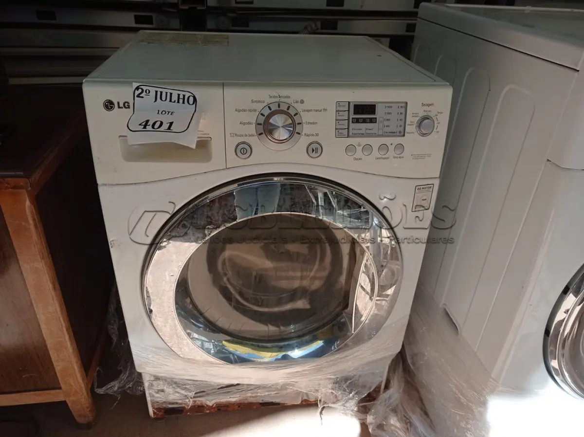 LOTE 401 - 01 LAVA E SECA MARCA LG 8.5KG 220V  (NO ESTADO) ATENÇÃO! FAZER A VISITAÇÃO ANTES DE ARREMATAR, NÃO SABEMOS SE FUNCIONA. LEILÃO NÃO TEM GARANTIA E NEM DEVOLUÇÃO, SUJEITO A POSSÍVEIS AVARIAS VISÍVEIS/OCULTAS E/OU AUSÊNCIA DE COMPONENTES.